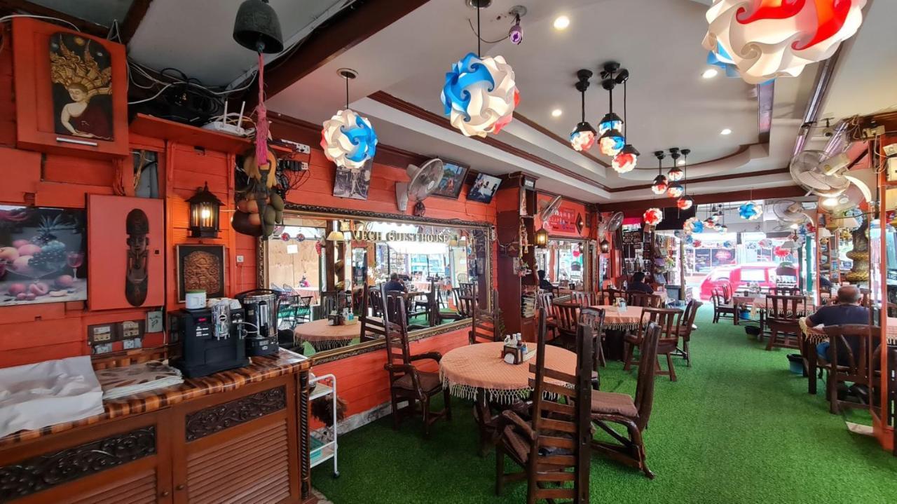 Vech Guesthouse Patong Exterior photo